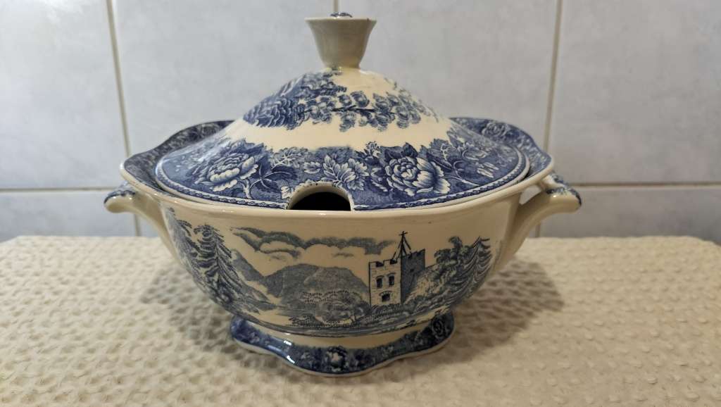 Absolutely Magnificent Rare Arabia Suomi Finlandia Nr3 Soup Tureen With Lid Circa 1950