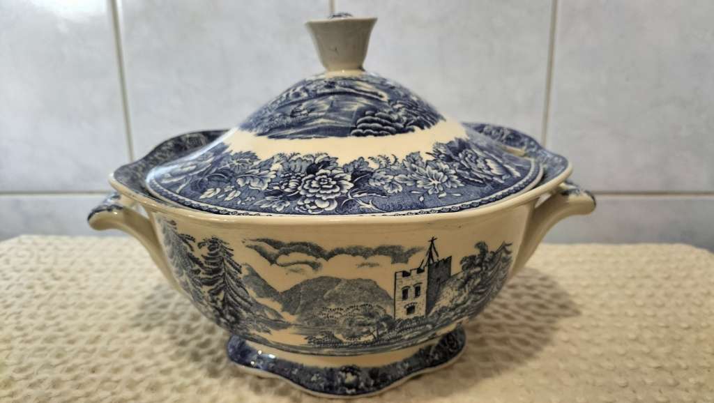 Absolutely Magnificent Rare Arabia Suomi Finlandia Nr3 Soup Tureen With Lid Circa 1950