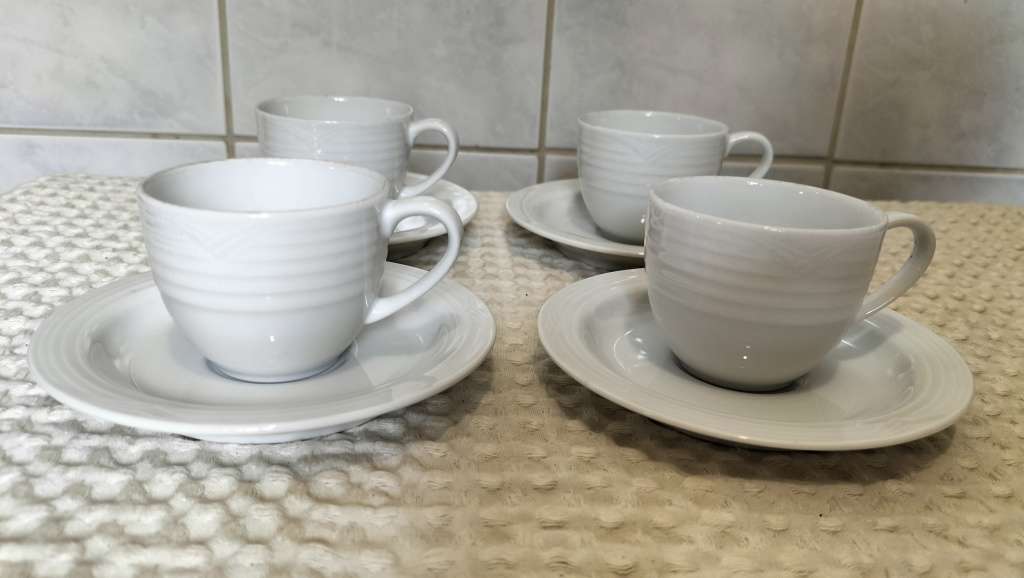Set Of 4 Noritake Contemporary Arctic White (4000) Espresso Cups And Saucers