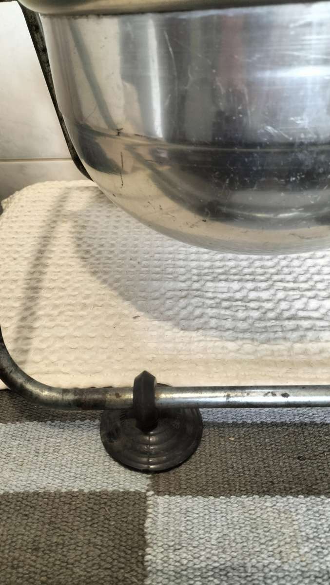 Working Vintage Portable Hand Washing Metal Machine With Stand and Sling