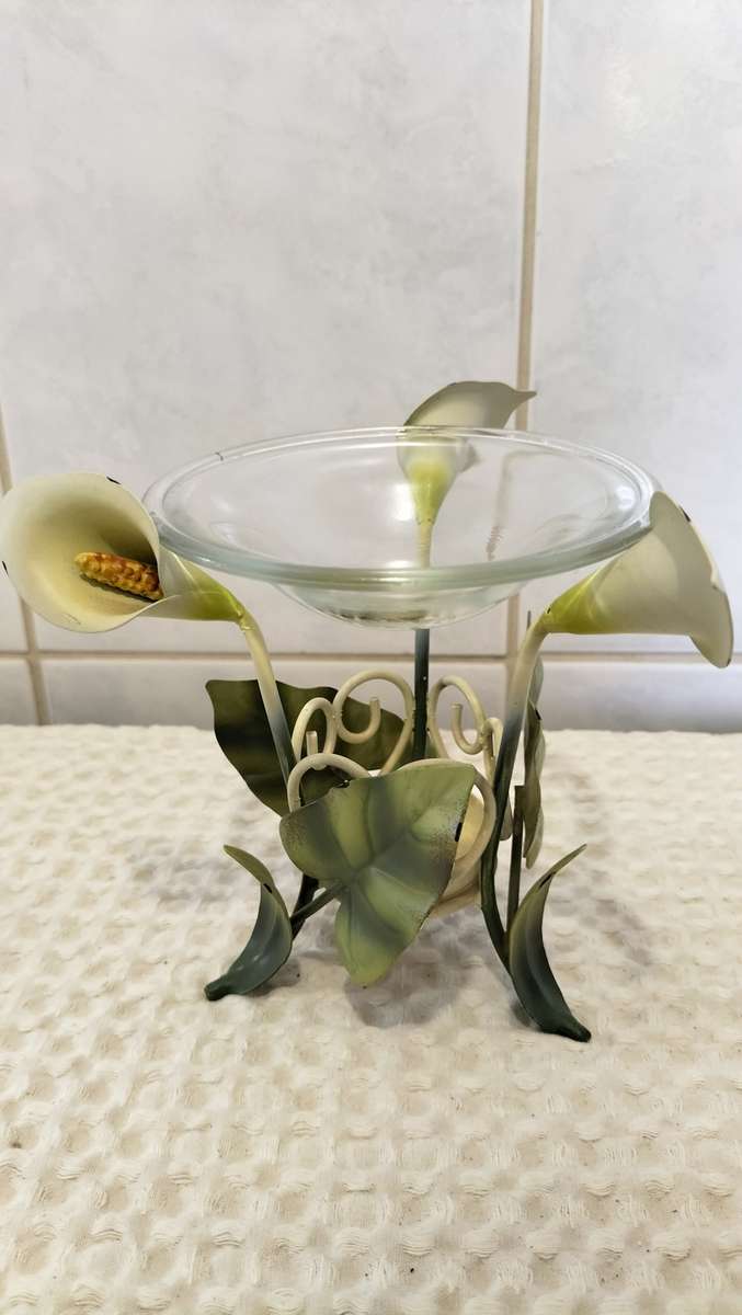 Metal And Glass T-Light Oil Burner