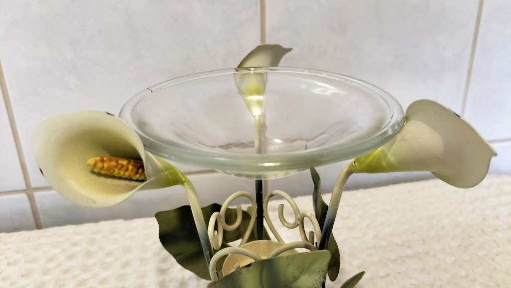 Metal And Glass T-Light Oil Burner