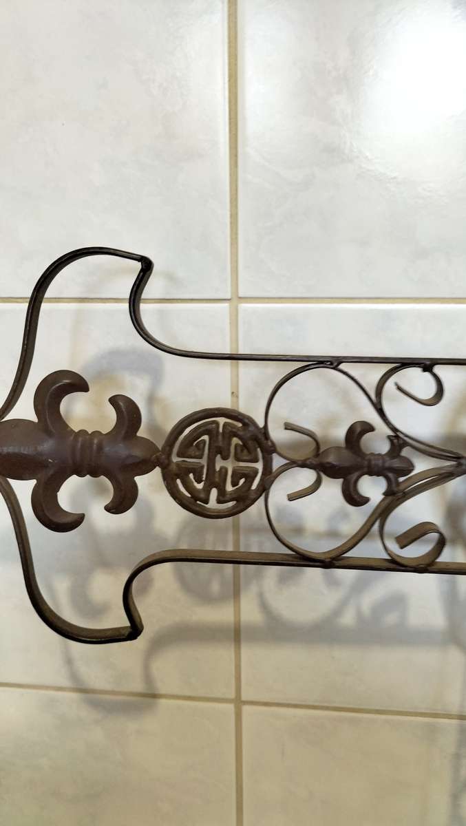 Absolutely Magnificent Wrought Metal Cross (1 Of 4)