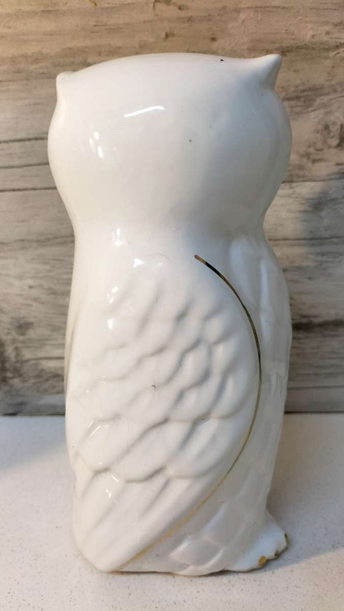 Magnificent Large Glazed Ceramic Owl - White And Gold - 20cm