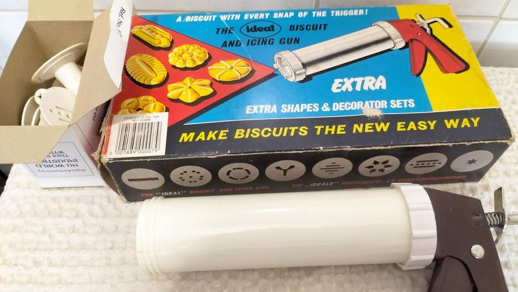 Vintage Ideal Biscuit and Icing Gun