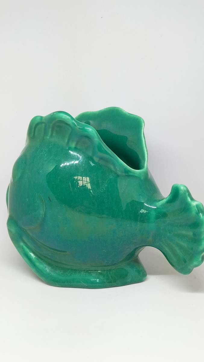 Magnificent Vintage Lucia Ware Glazed Ceramic Fish Vase
