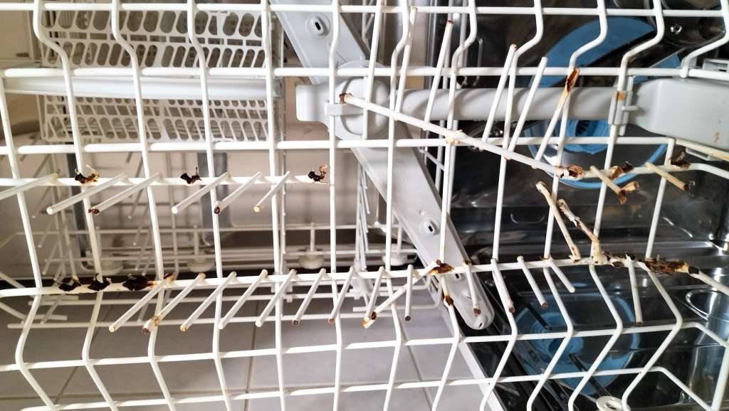 Fully Functioning LG Dishwasher - 20 Plate - Model LD/12AW5  (Collection Only)