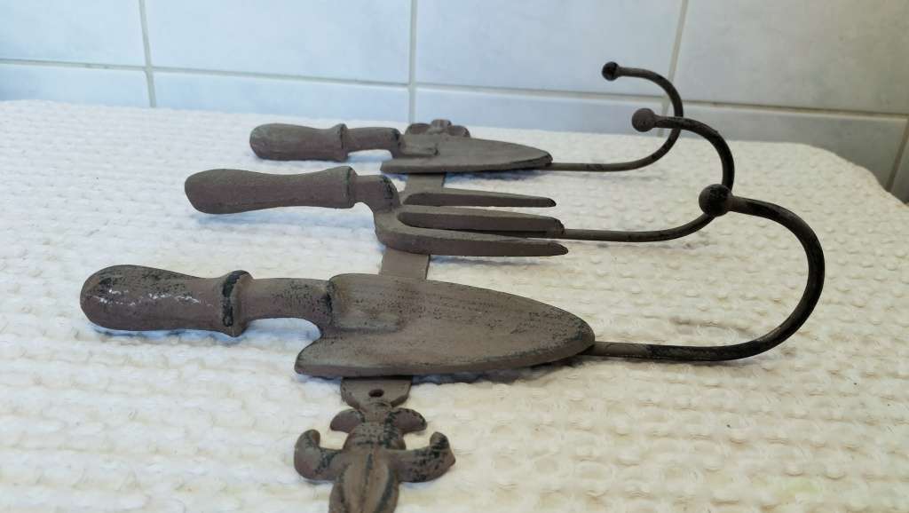 Wrought Iron/Metal Garden Tool Hanger