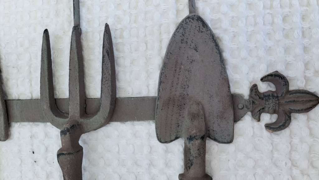 Wrought Iron/Metal Garden Tool Hanger