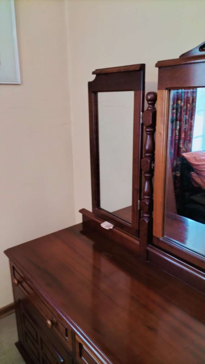 Absolutely Stunning Vintage Imbuia  3 Mirror Large Dresser With Stool - Collection Only