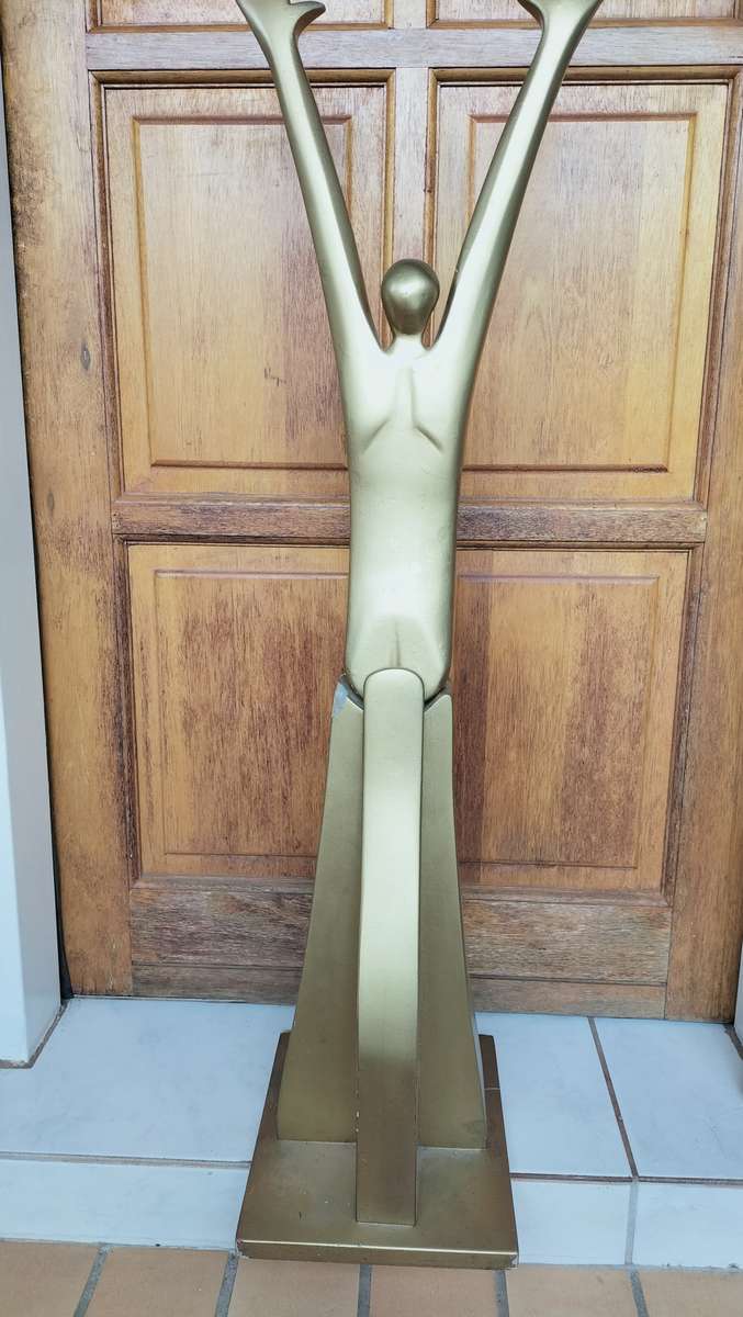 Sculpture By Renowned Eben Germishuys (Sculptor Of Rugby Player Statue At Loftus) Read Description