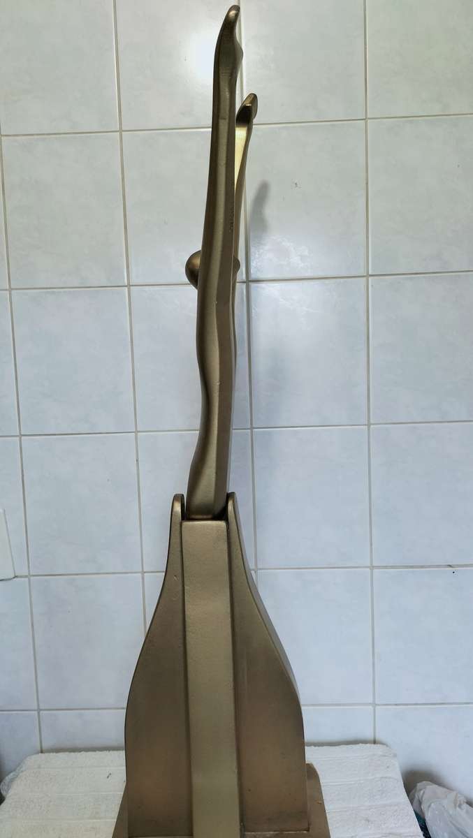 Sculpture By Renowned Eben Germishuys (Sculptor Of Rugby Player Statue At Loftus) Read Description