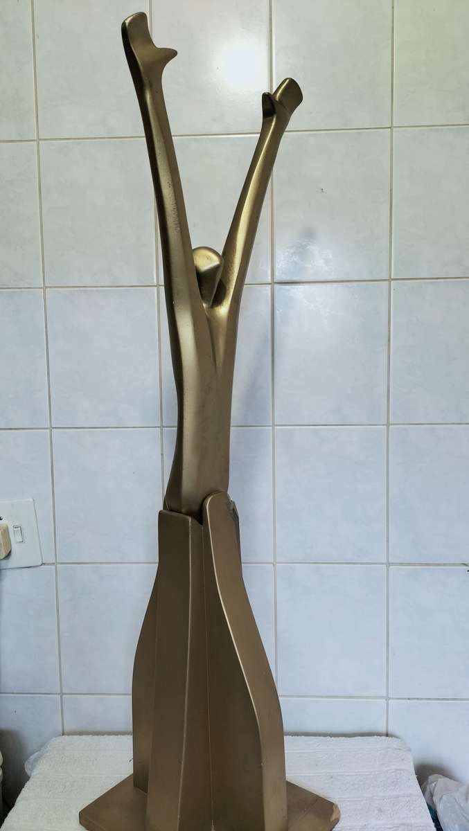 Sculpture By Renowned Eben Germishuys (Sculptor Of Rugby Player Statue At Loftus) Read Description