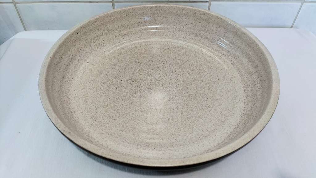 Quality Large Glazed Pottery Serving or Fruit Bowl