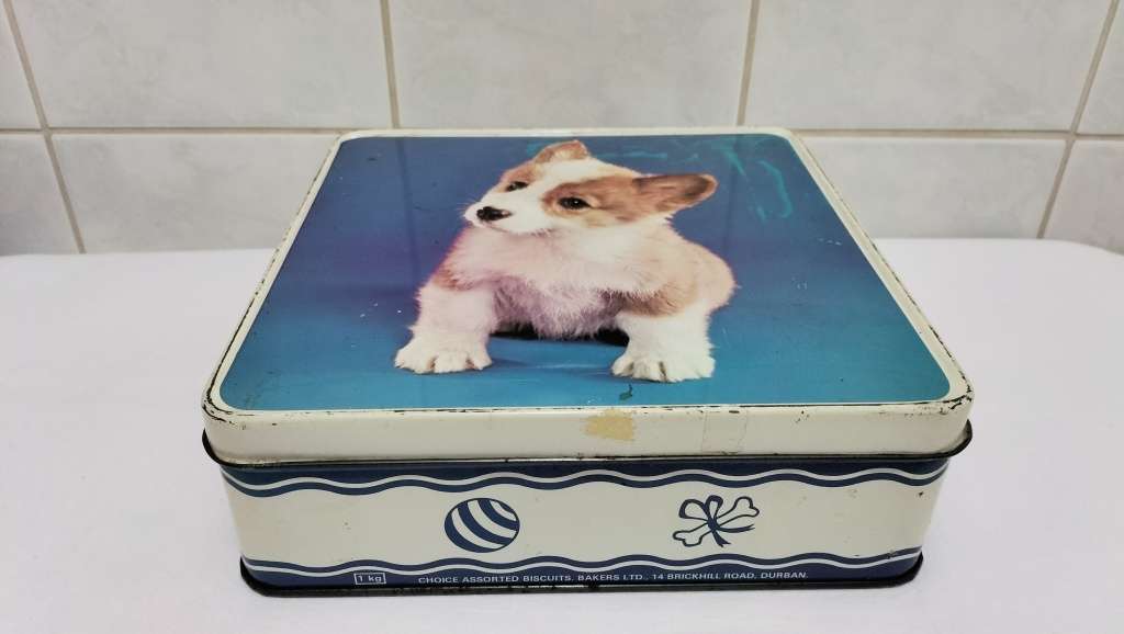 A Stunning Old Bakers LTD Tin With Lid