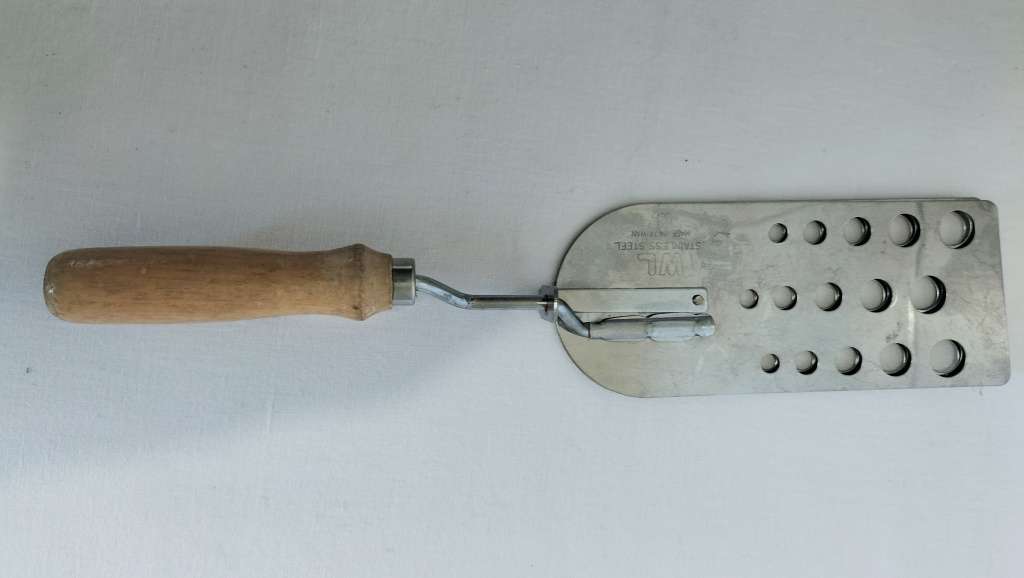 Rare Vintage Triple Expandable WL Stainless Steel with Wood Handle Spatula