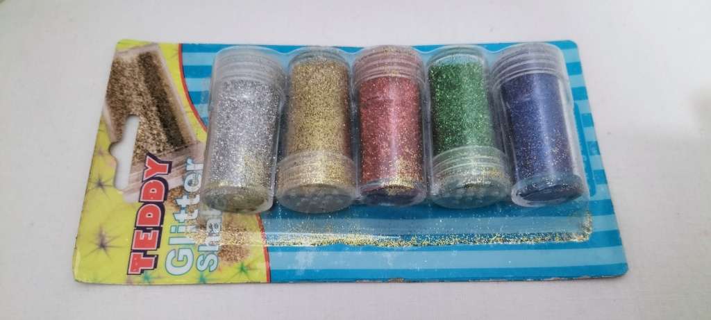 5 x New Sealed 5g Glitter Shakers