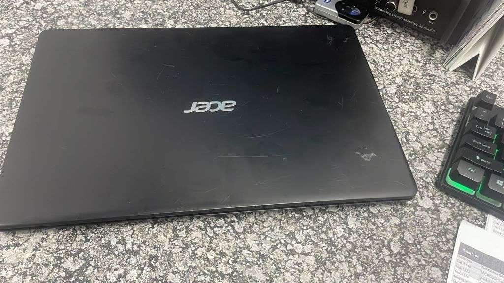 Acer Aspire 3 Laptop - Intel Core i3-1005G1 8GB RAM 1TB HDD