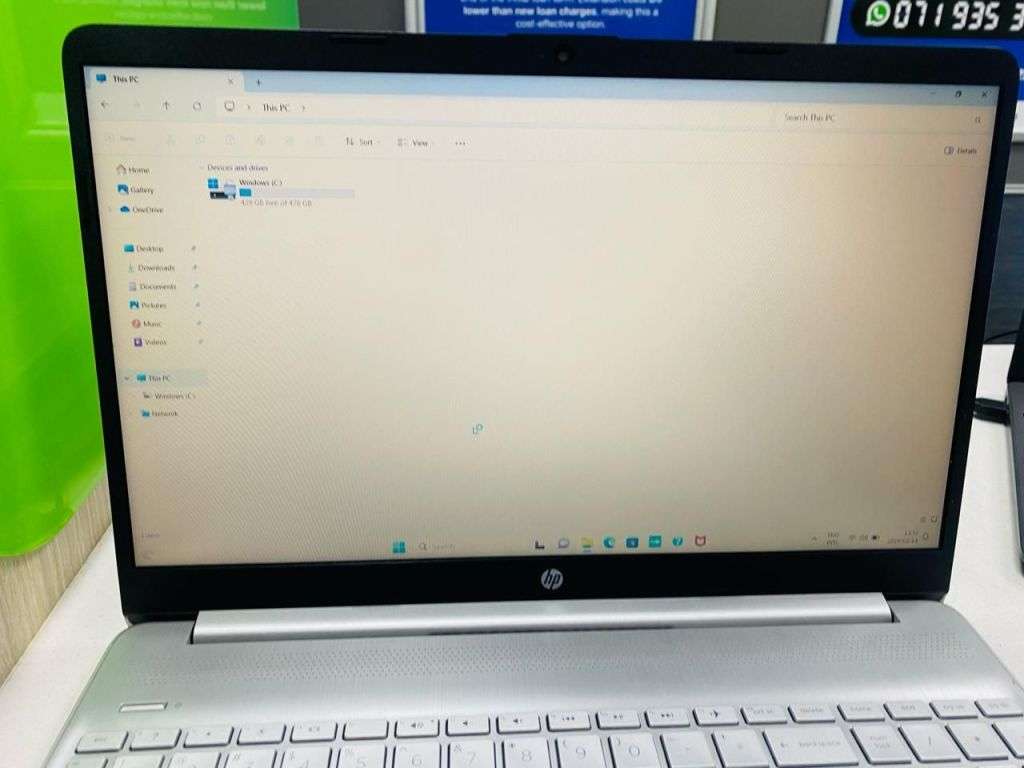 [12th Gen] HP Laptop 15s-EQ3001NI - Ryzen 5 5625u 8GB RAM 512GB SSD - Excellent Condition