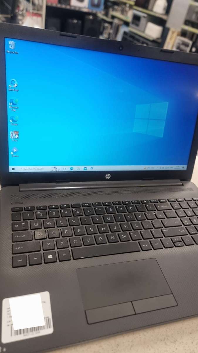 HP 250 G8 Laptop - i5-1035G1 8GB RAM 1TB HDD