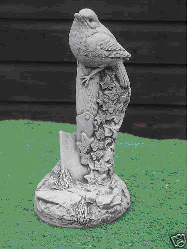 Concrete Ornament - Bird on a spade