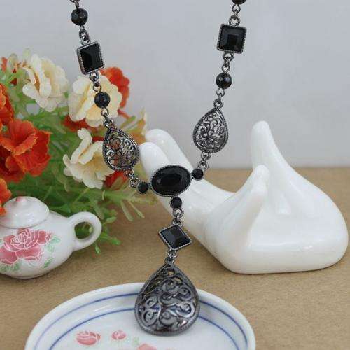 NIB PRINCESS HOUSE BLACK BEADED LARIAT NECKLACE N907