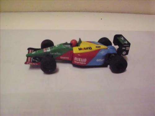 132 SCALE SCALEXTRIC SLOT CAR BENETTON