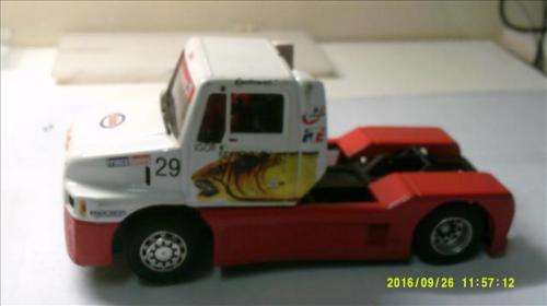 132 SCALE FLY SLOT CAR SISU TRUCK