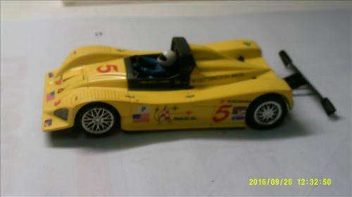 132 SCALE FLY SLOT CAR LOLA B98/10 (REPAIRS)