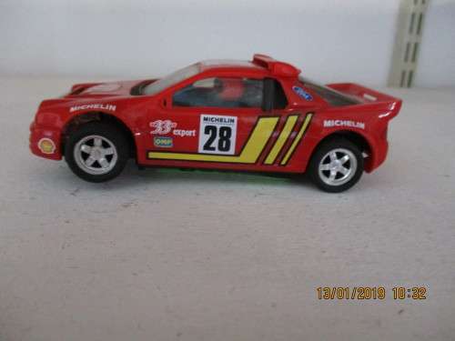 1/32 SCALE SCX SLOT CAR FORD RS 200