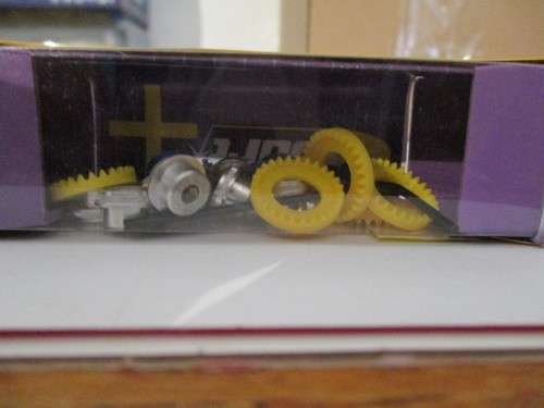 1/32 SCALE SCALEXTRIC INLINE GEARS (25 26 27 28 29 TOOTH ) 5 GEARS