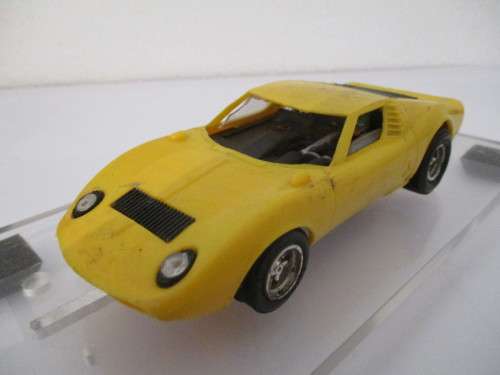 1/32 SCALE SCALEXTRIC SLOT CAR LAMBORGHINI (SPARES OR REPAIRS)