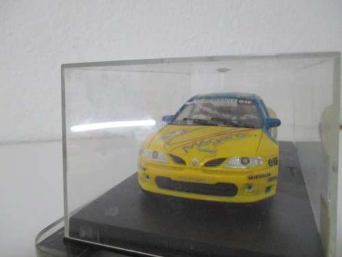 1/32 SCALE NINCO SLOT CAR RENAULT MEGANE