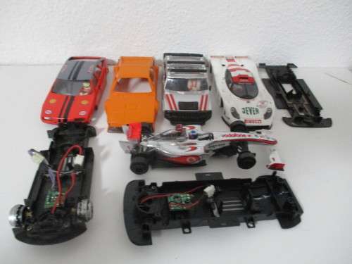 1/32 SCALE SLOT CAR BODIES AND CHASSIS