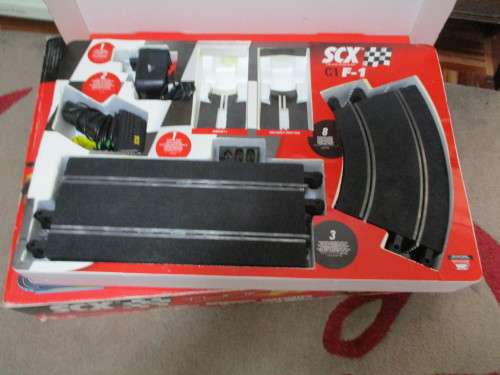 1/32 SCALE SCX SLOT CAR SET (NO CARS )