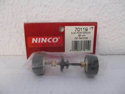 1/32 SCALE NINCO SLOT CAR REAR AXEL COMPLETE