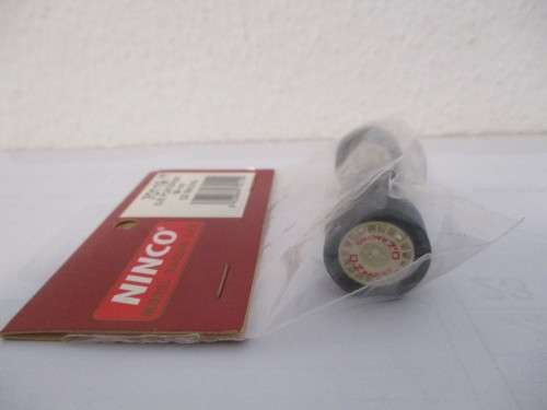 1/32 SCALE NINCO SLOT CAR REAR AXEL COMPLETE