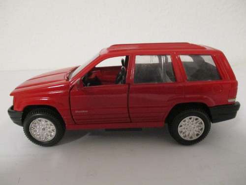 1/32 SCALE DIE CAST NEW RAY JEEP GRAND CHEROKEE