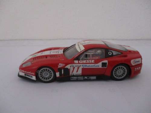 1/32 SCALE CARRERA SLOT CAR FERRARI (SPAIRS OR REPAIRS)