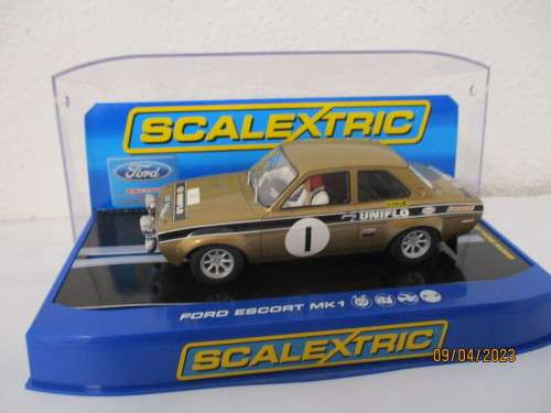 1/32 SCALE SCALEXTRIC SLOT CAR FORD ESCORT MK1