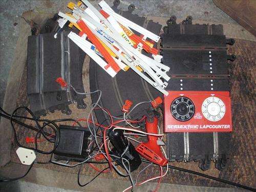 132 SCALE SLOT CAR TRACKS - SCALEXTRIC