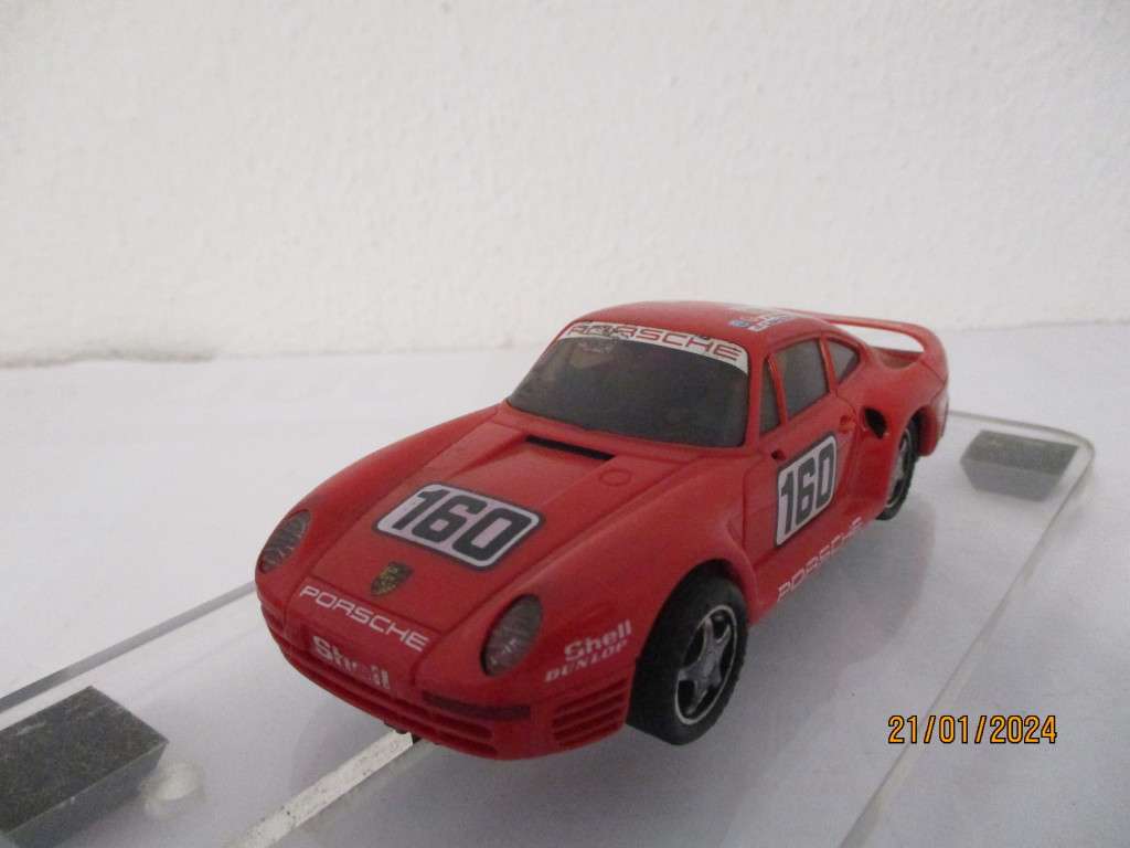 1/32 SCALE SCALEXTRIC PORSCHE 959