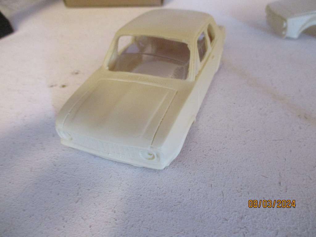 1/32 SCALE RESIN SLOT CAR BODY CORTINA MK2
