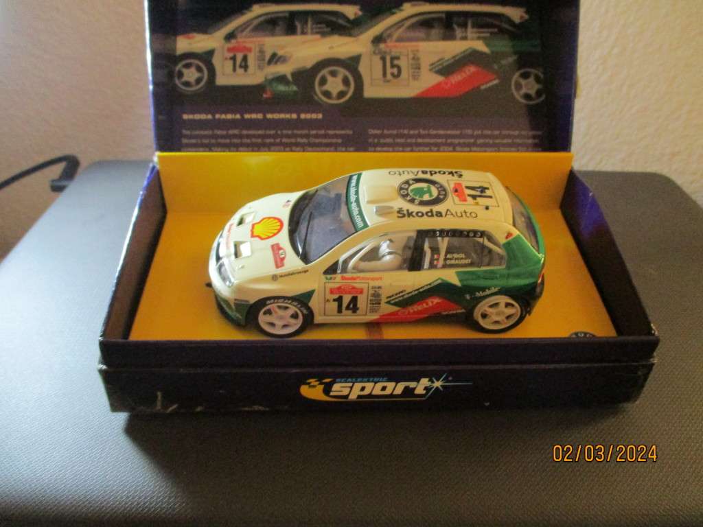 1/32 SCALE SCALEXTRIC SLOT CAR.SKODA FABIA WRC