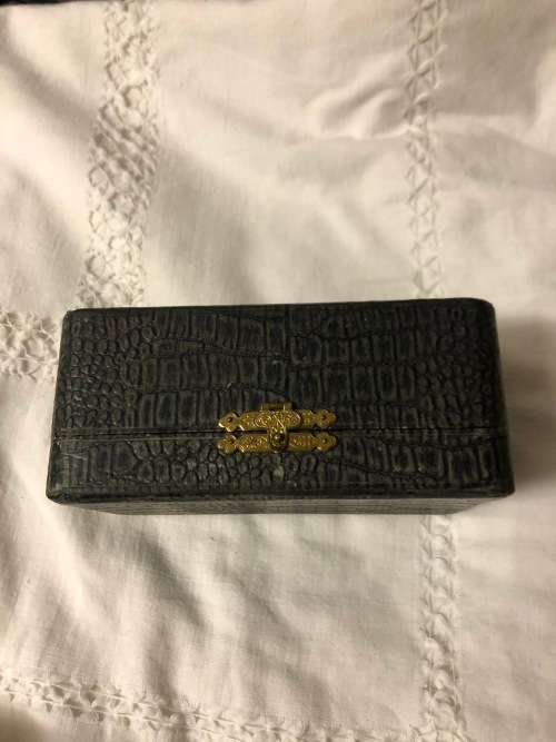 2 X SOLID SILVER NAPKIN/SERVIETTE RINGS HALLMARKED  BIRMINGHAM c1925 IN ORIGINAL BOX