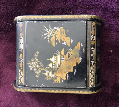 Stunning Vintage Hand Painted Box