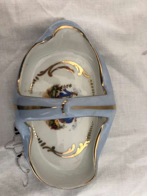 VINTAGE FRENCH LIMOGES BASKET