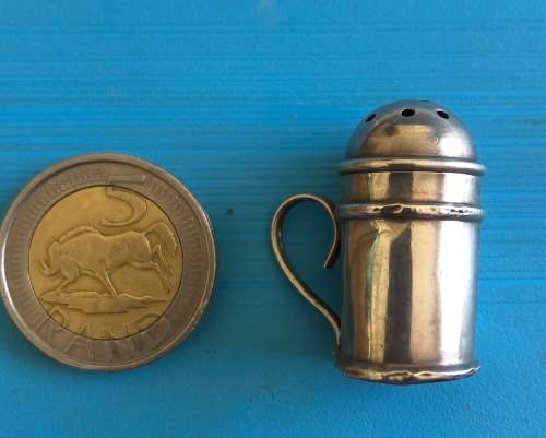 SCARCE !! SOLID SILVER HALLMARKED c 1911 BIRMINGHAM  MINIATURE TANKARD SALT SHAKER