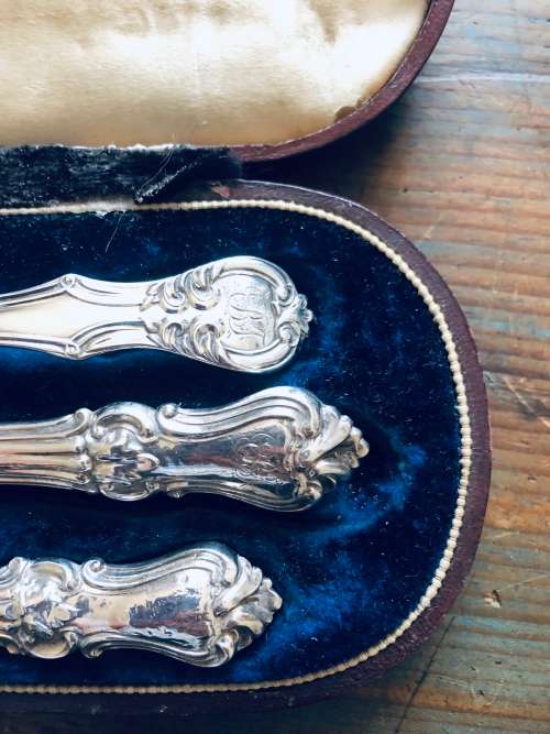 SILVER  HALLMARKED BIRMINGHAM c 1846 CHILDREN'S CHRISTENING / CUTLERY SET