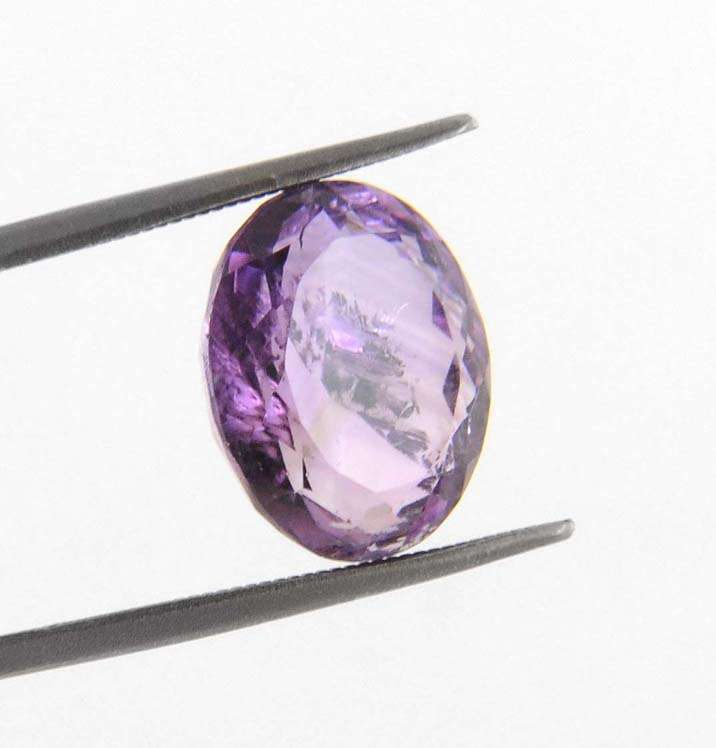 6.88 Carat Certified Oval Shape Amethyst Gemstone